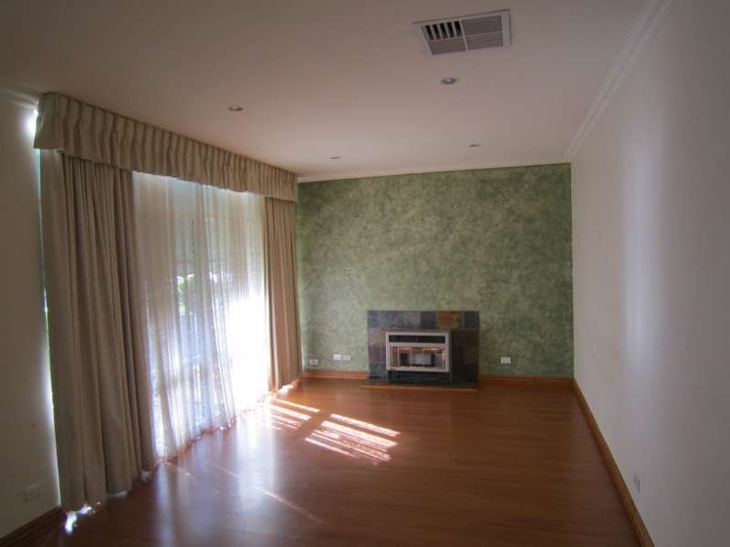 37 Hazel Grove, Ridgehaven SA 5097