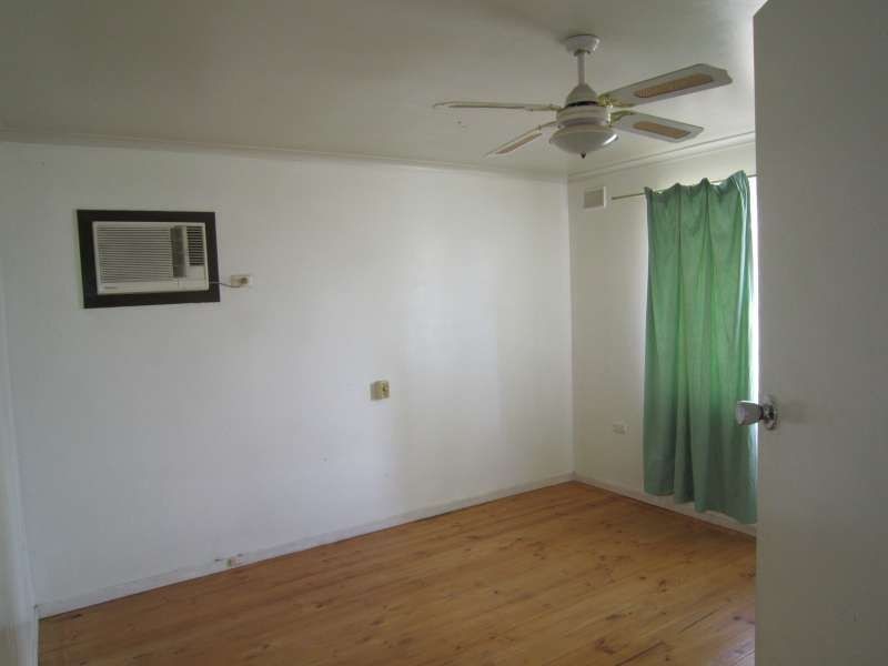 32 Ronald Drive, Salisbury East SA 5109