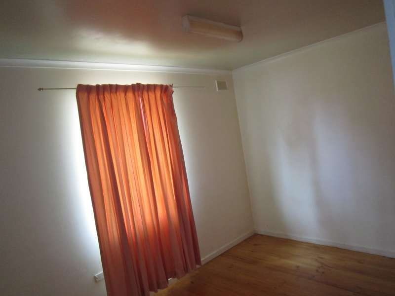 32 Ronald Drive, Salisbury East SA 5109