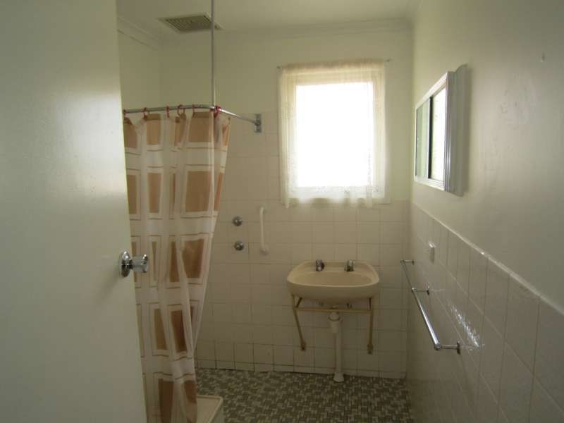 32 Ronald Drive, Salisbury East SA 5109