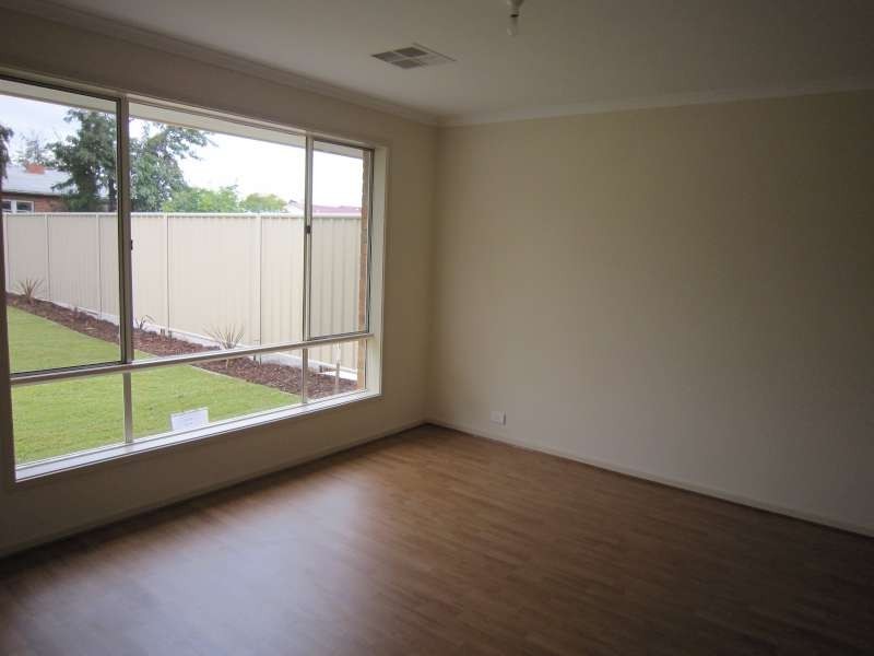 17 Everleigh Road, Elizabeth Vale SA 5112