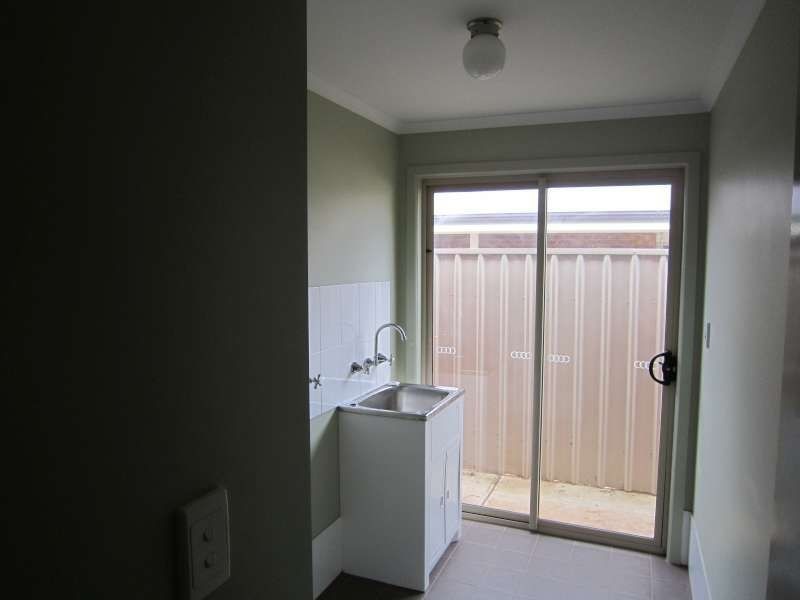 11 Gairdner Boulevard, Andrews Farm SA 5114