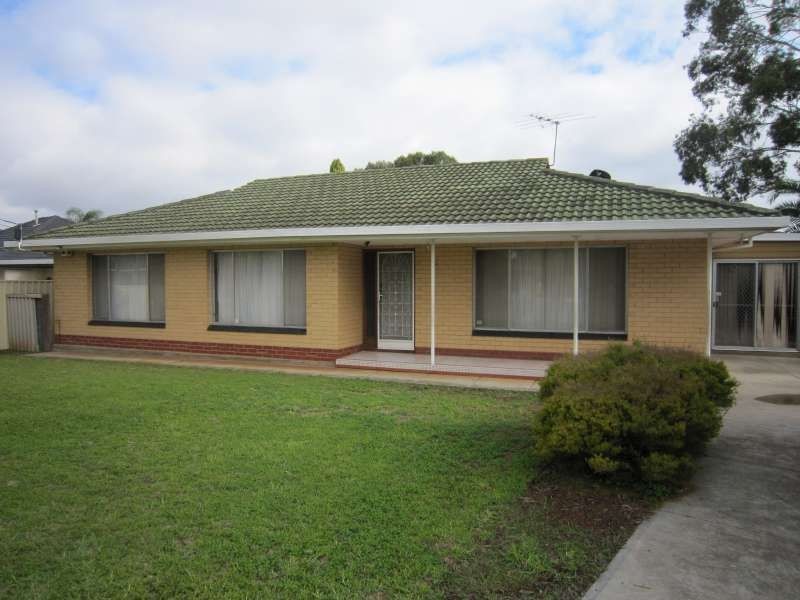 17 Paramount Road, Salisbury Downs SA 5108