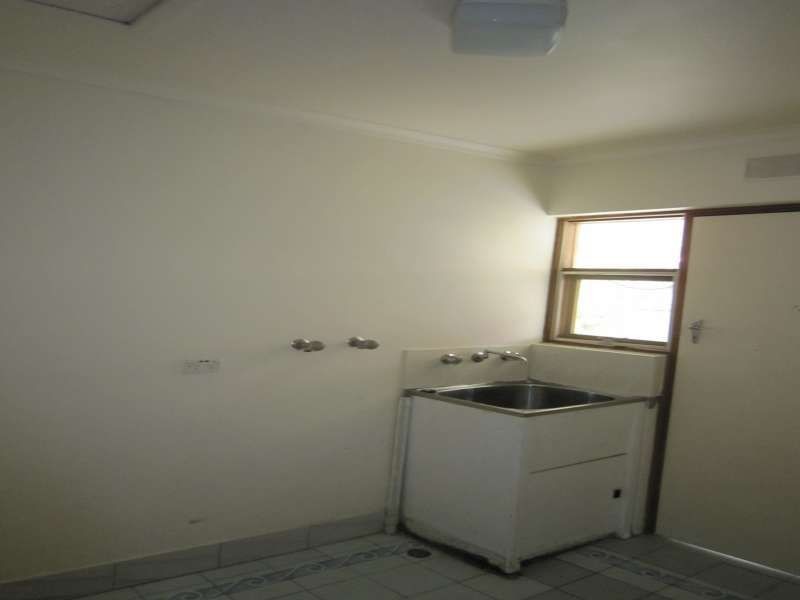 17 Paramount Road, Salisbury Downs SA 5108