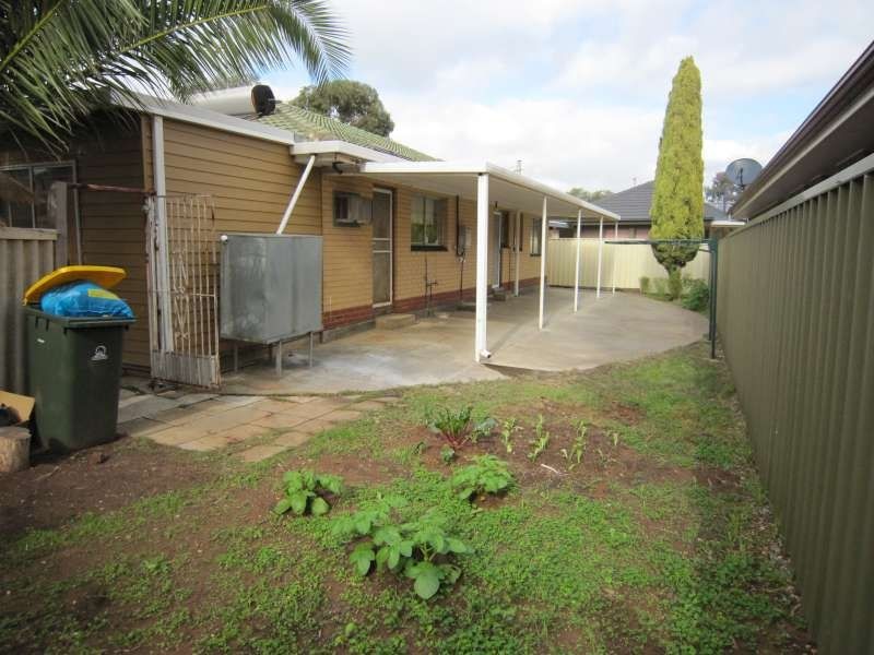 17 Paramount Road, Salisbury Downs SA 5108