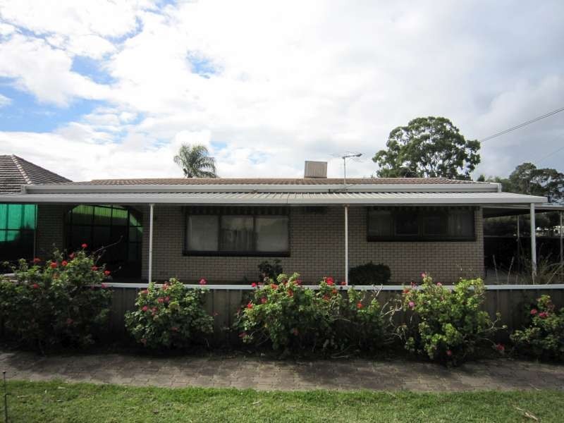 13 Leslie McIntyre Avenue, Salisbury Downs SA 5108