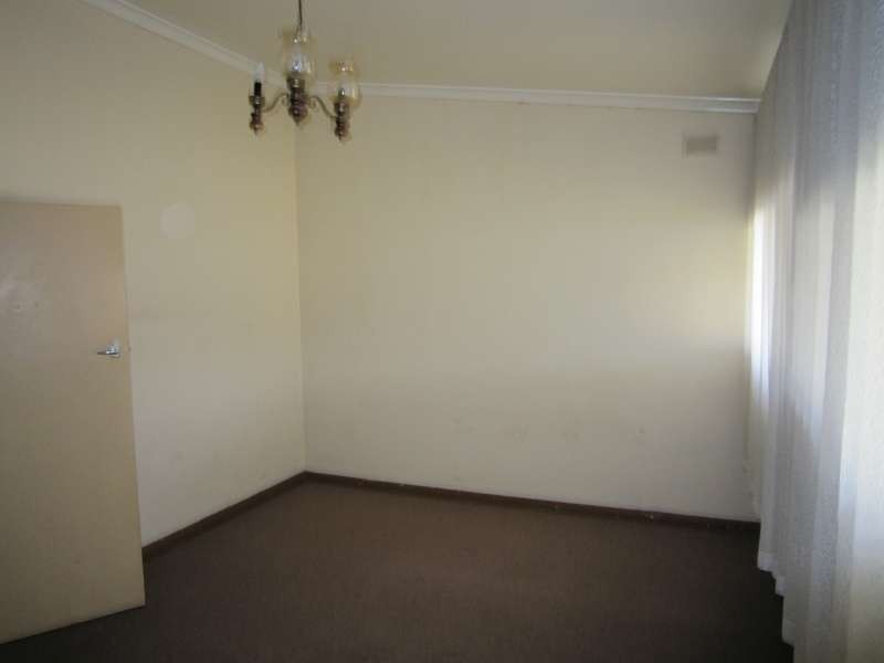 13 Leslie McIntyre Avenue, Salisbury Downs SA 5108