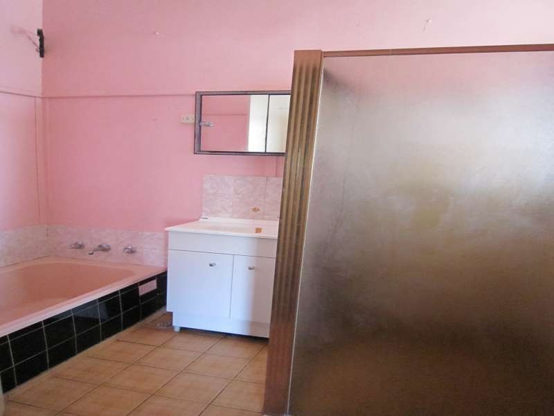 13 Leslie McIntyre Avenue, Salisbury Downs SA 5108