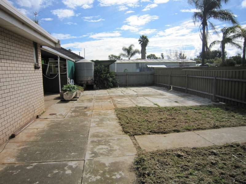 13 Leslie McIntyre Avenue, Salisbury Downs SA 5108