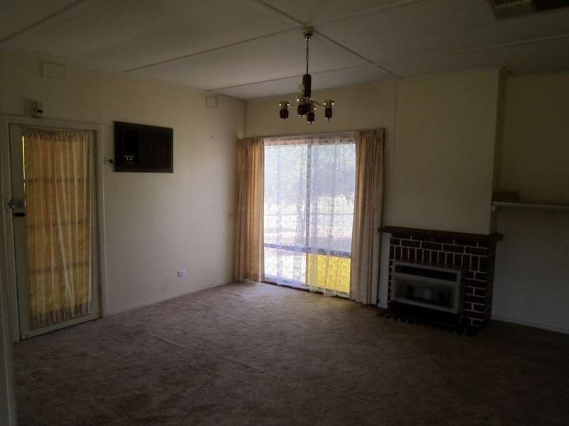 26 Manningford Road, Elizabeth South SA 5112