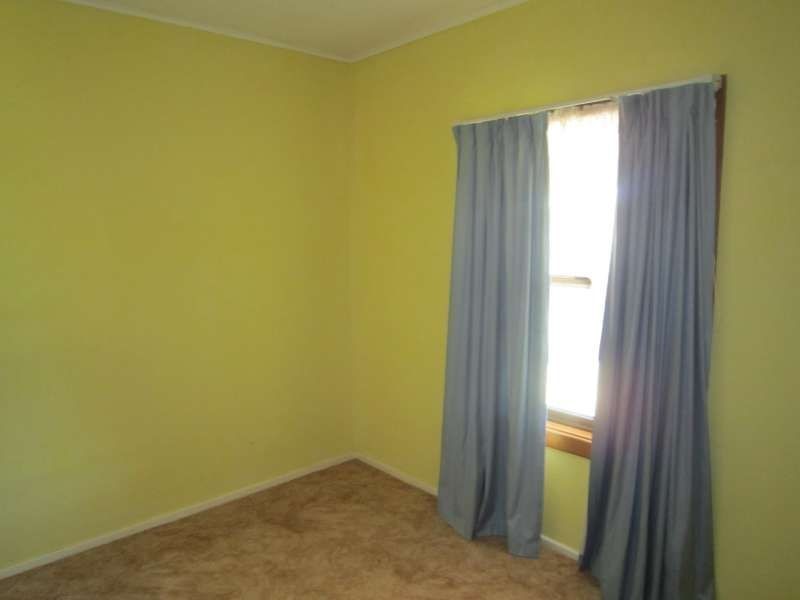 26 Manningford Road, Elizabeth South SA 5112