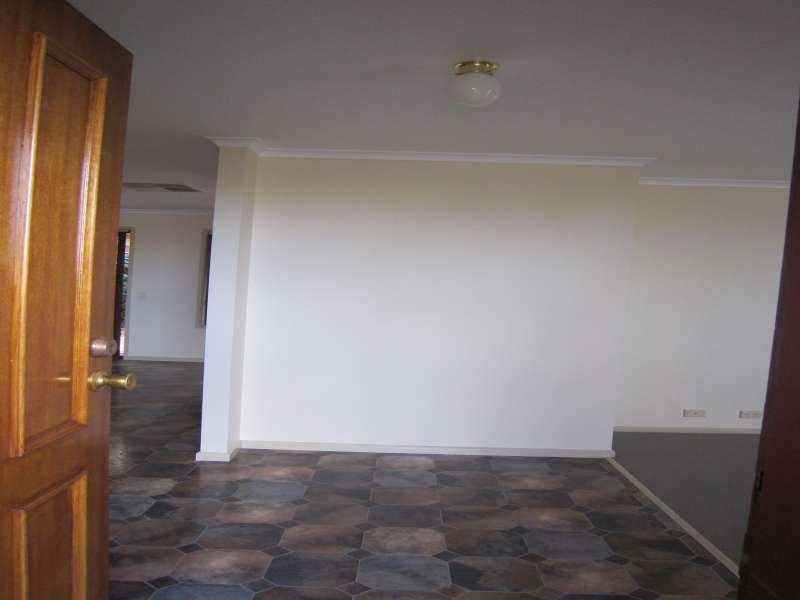 4 Hudson Lowe Drive, Greenwith SA 5125