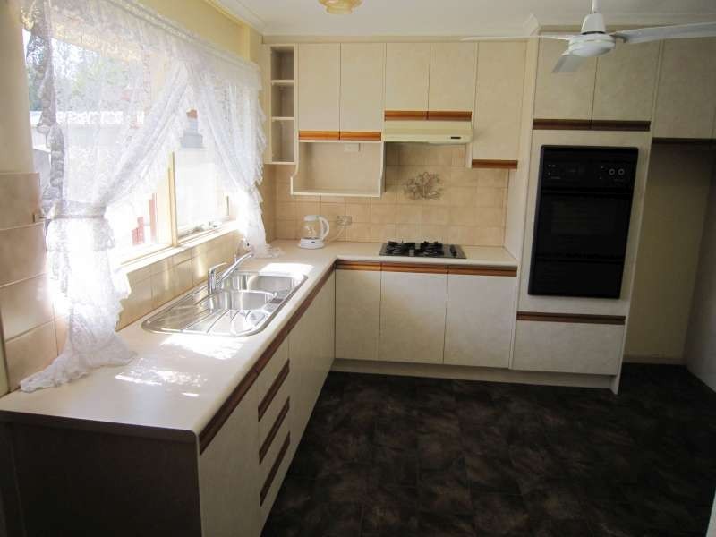 8 Charlton Drive, Salisbury East SA 5109