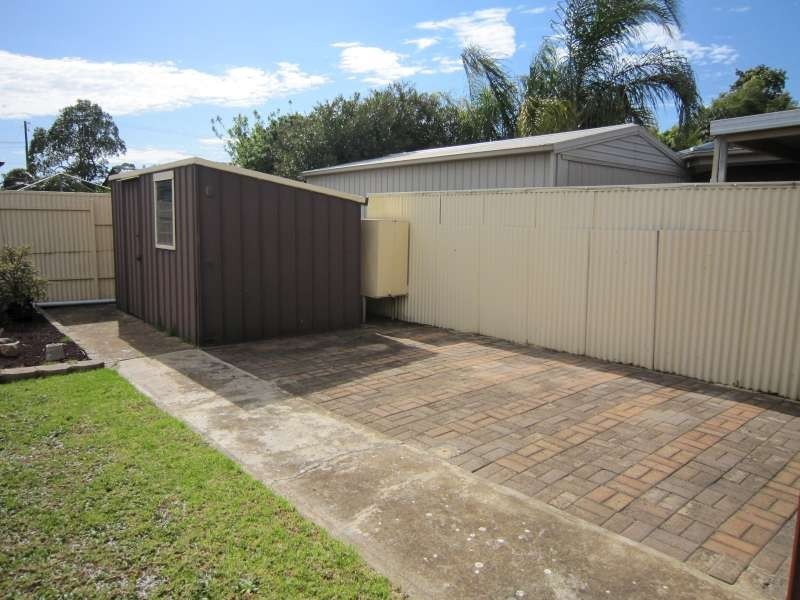 8 Charlton Drive, Salisbury East SA 5109