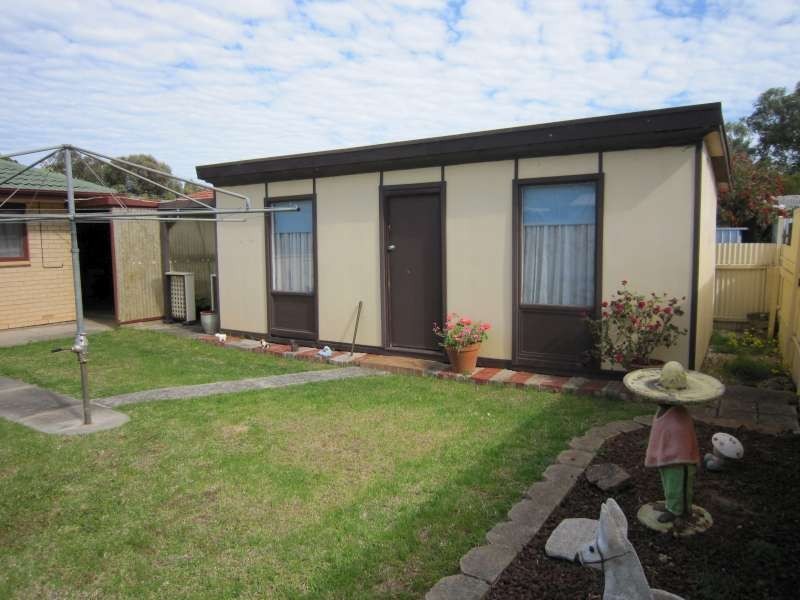 8 Charlton Drive, Salisbury East SA 5109