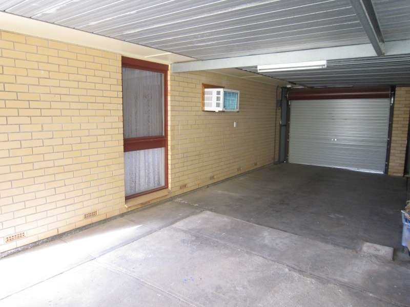 8 Charlton Drive, Salisbury East SA 5109