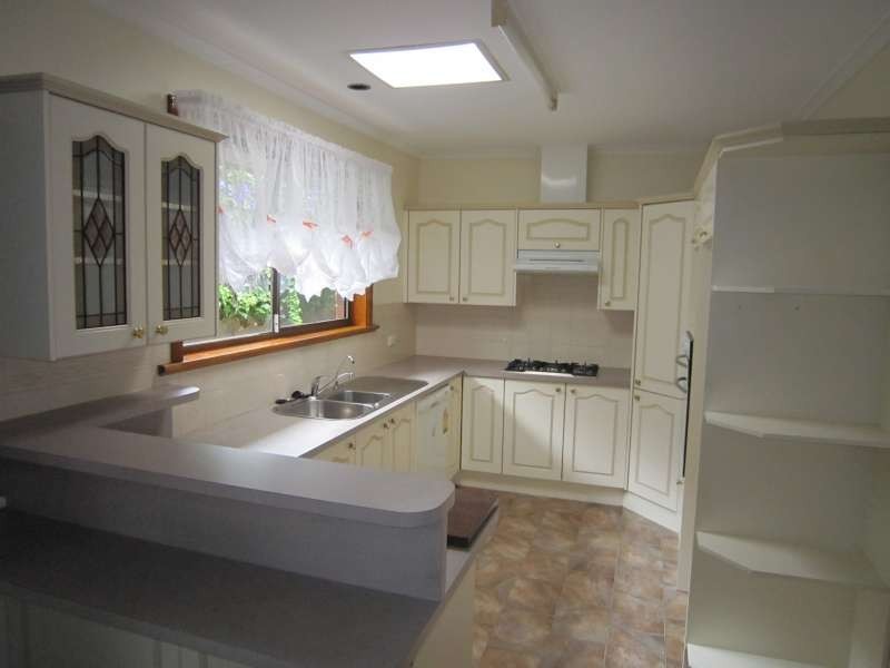 24 Walkleys Road, Valley View SA 5093