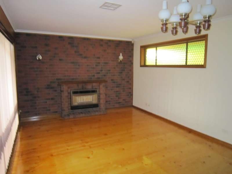 24 Walkleys Road, Valley View SA 5093