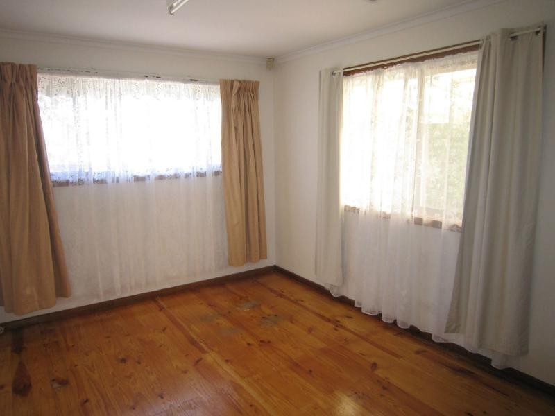 24 Walkleys Road, Valley View SA 5093