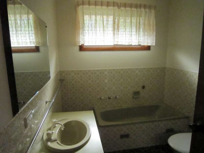 24 Walkleys Road, Valley View SA 5093