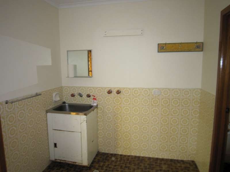 24 Walkleys Road, Valley View SA 5093