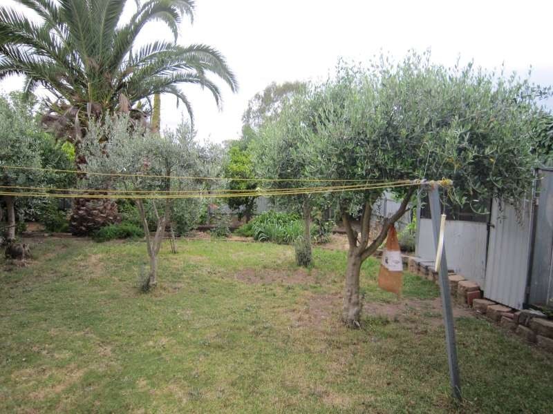 24 Walkleys Road, Valley View SA 5093