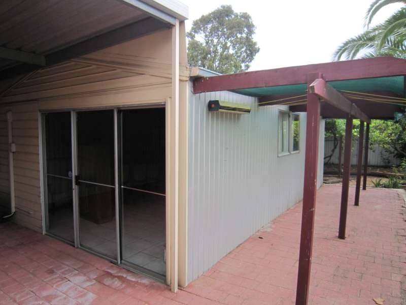 24 Walkleys Road, Valley View SA 5093