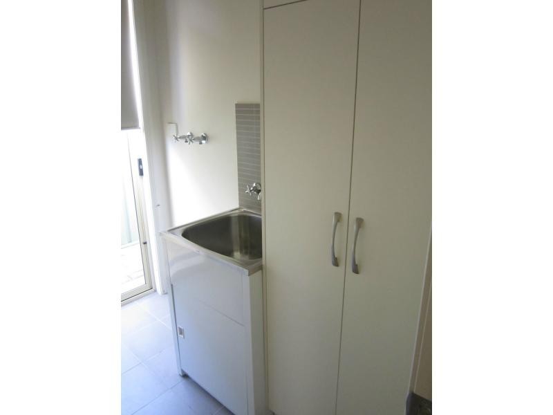 98 Shoalhaven Circuit, Mawson Lakes SA 5095