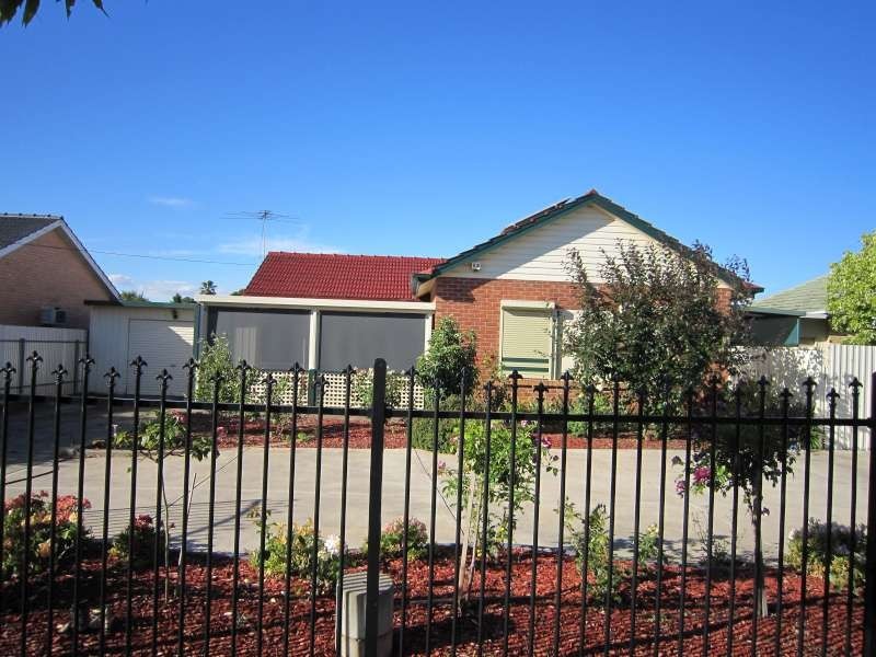 13 Siddall Road, Elizabeth Vale SA 5112