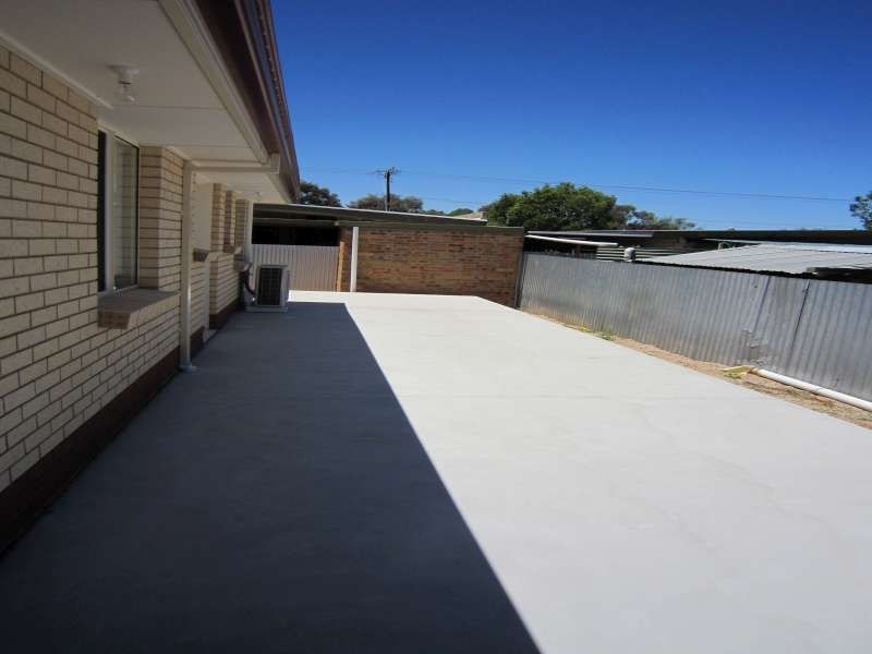 4 Leslie McIntyre Avenue, Salisbury Downs SA 5108