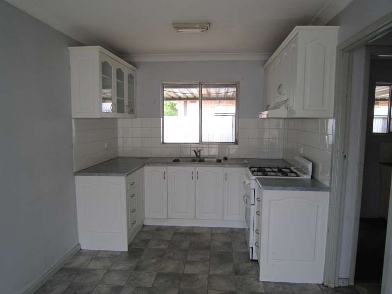 32 St Ives Drive, Parafield Gardens SA 5107