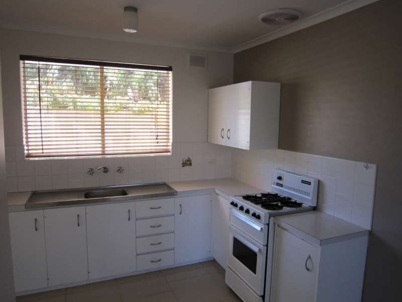 4/17 Anthony Street, Largs Bay SA 5016