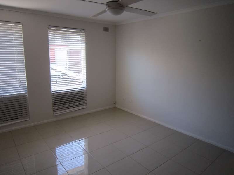 4/17 Anthony Street, Largs Bay SA 5016