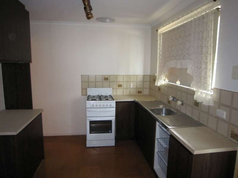 21 Bond Avenue, Burton SA 5110