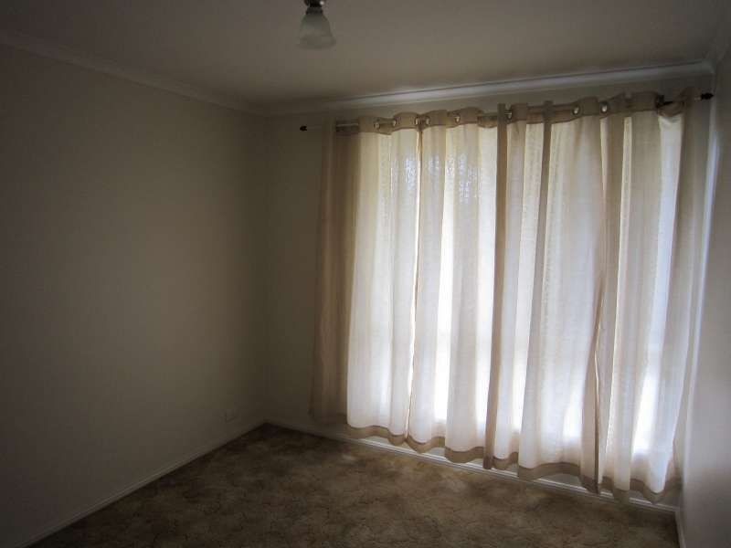 21 Bond Avenue, Burton SA 5110