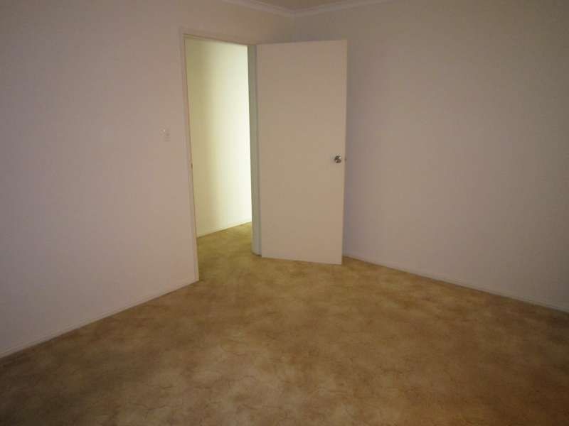 21 Bond Avenue, Burton SA 5110