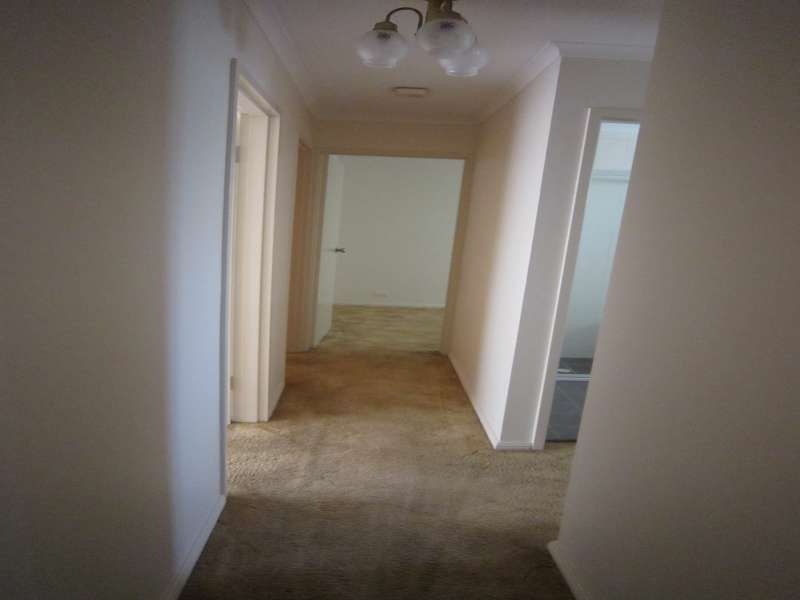 21 Bond Avenue, Burton SA 5110