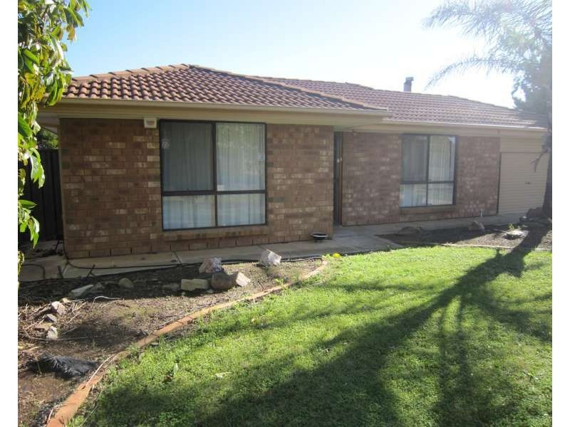 13 Maguire Crescent, Burton SA 5110