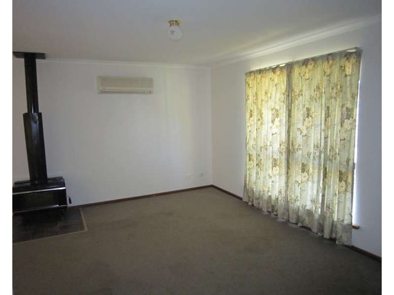 13 Maguire Crescent, Burton SA 5110