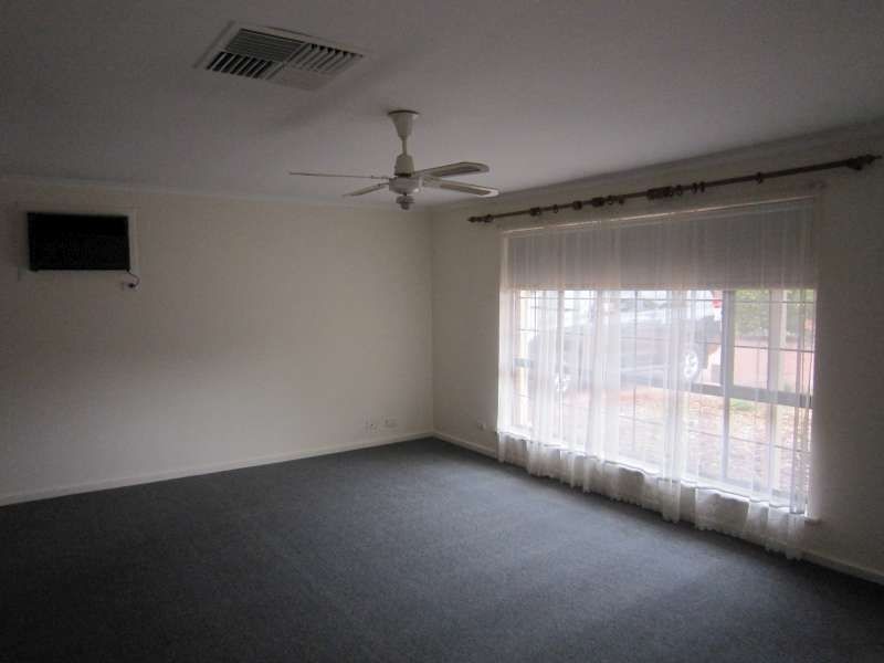 1/3 Emma Court, Salisbury East SA 5109