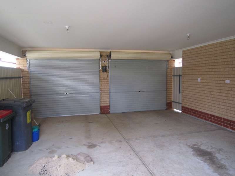 27 Grace Boulevard, Smithfield Plains SA 5114