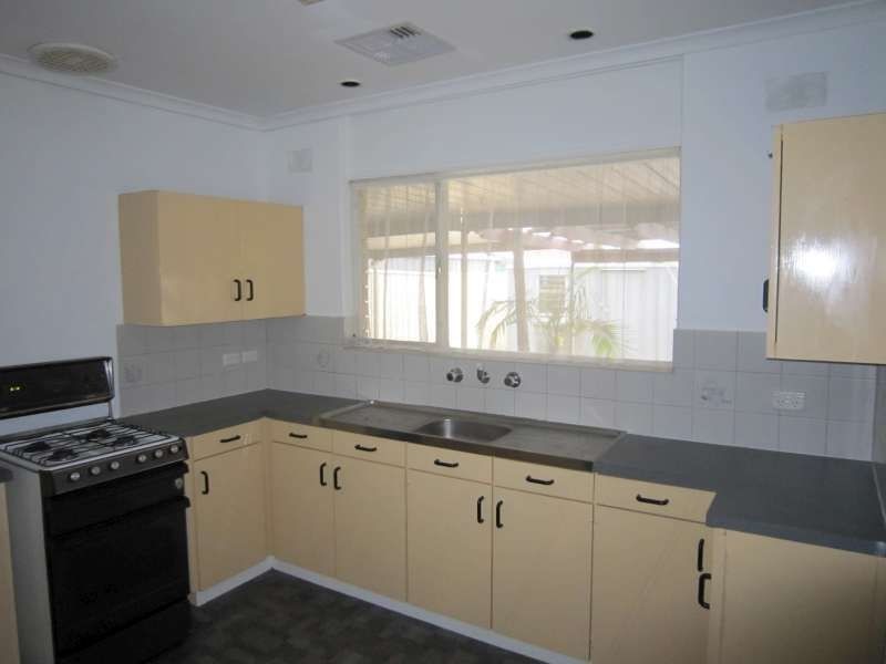 5 Moore Avenue, Salisbury East SA 5109