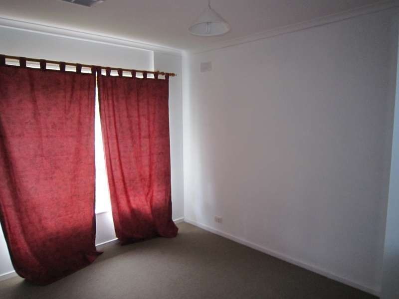 5 Moore Avenue, Salisbury East SA 5109