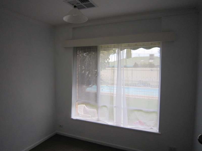 5 Moore Avenue, Salisbury East SA 5109