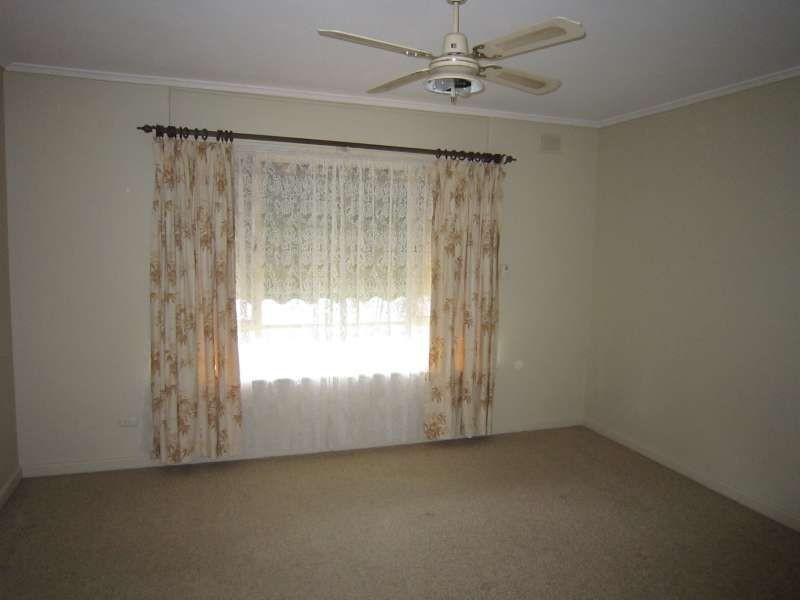 2 Jarman Avenue, Salisbury East SA 5109