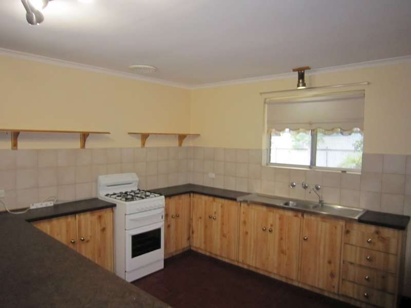 4 Buckland Street, Parafield Gardens SA 5107