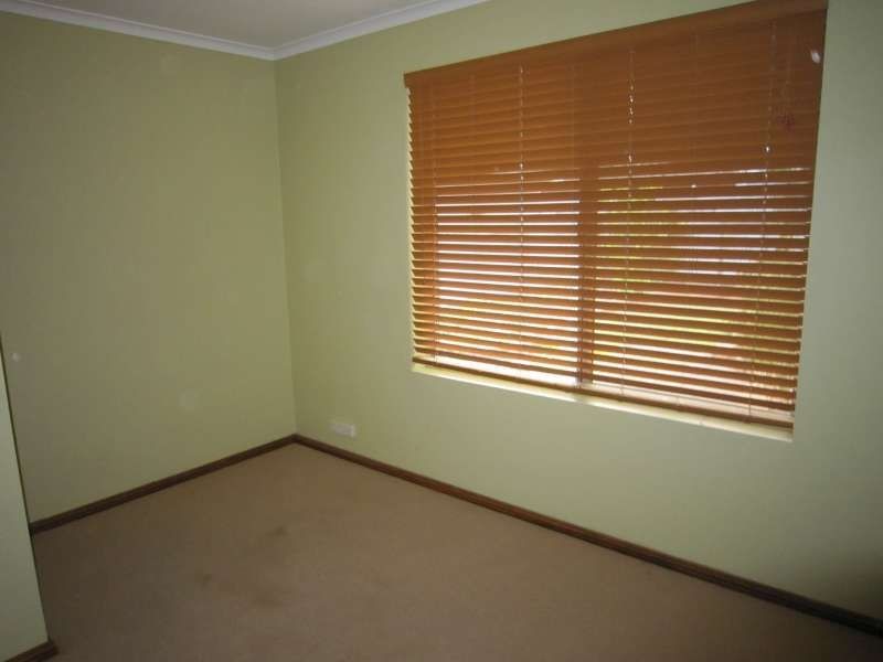 4 Buckland Street, Parafield Gardens SA 5107