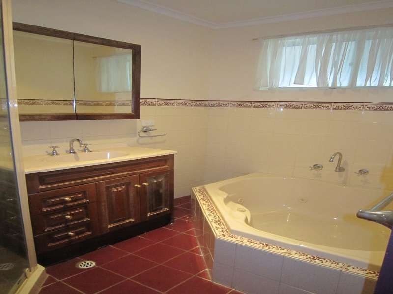 4 Buckland Street, Parafield Gardens SA 5107