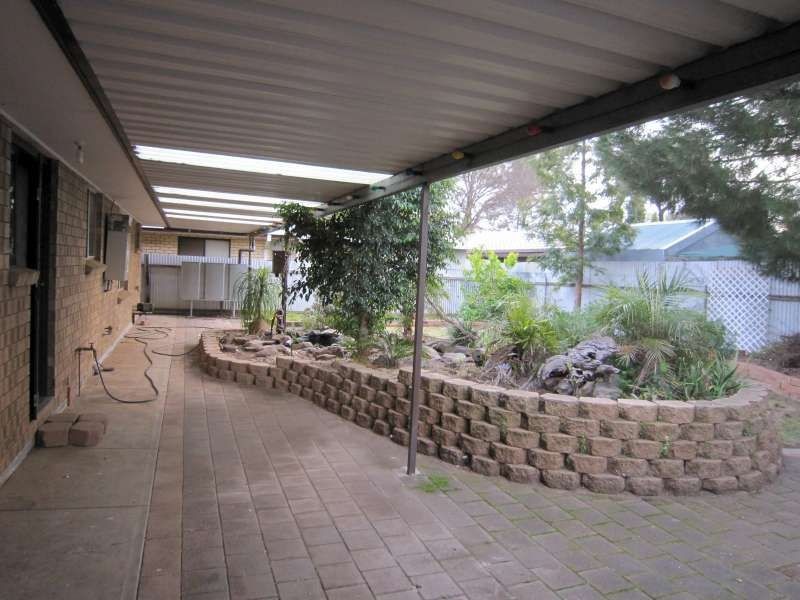 4 Buckland Street, Parafield Gardens SA 5107