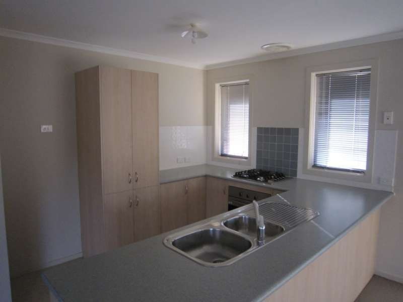 18 Oakwood Circuit, Munno Para West SA 5115